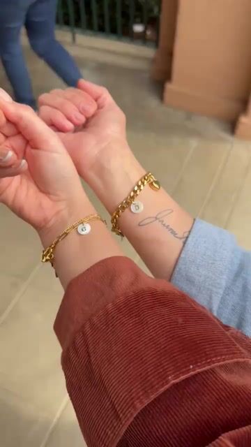 Would you get matching bracelets with your bestie? 