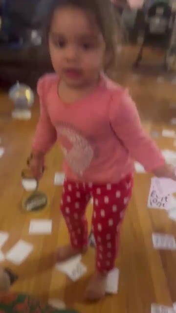 Is it bad that I thought my niece how to make it rain with the cards and now it’s time to go home 🙏🎀